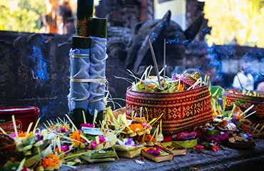 Celebrating Janmashtami: Decoration Ideas for Thakur Ji